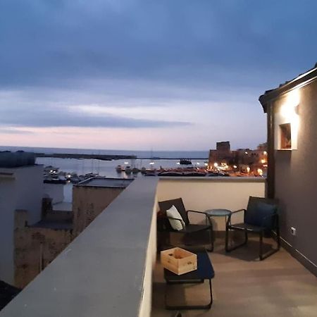 A 2 Passi Dal Castello ,Appartamento Con Veranda カステッランマーレ・デル・ゴルフォ エクステリア 写真