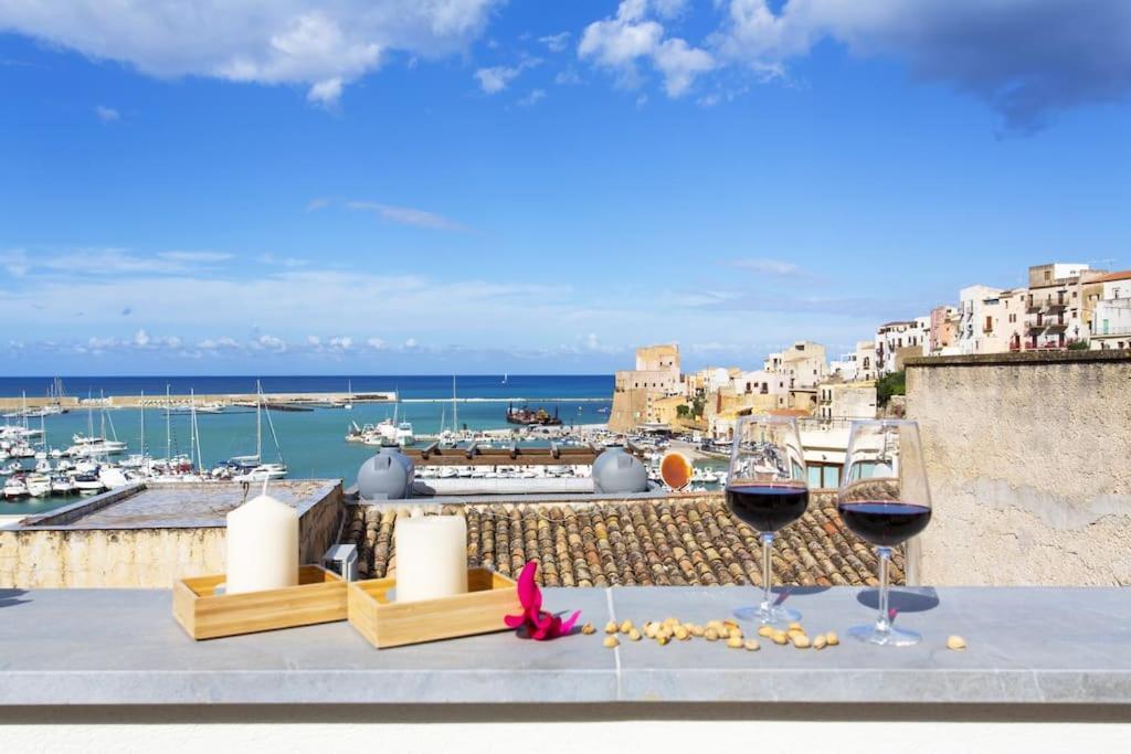 A 2 Passi Dal Castello ,Appartamento Con Veranda カステッランマーレ・デル・ゴルフォ エクステリア 写真