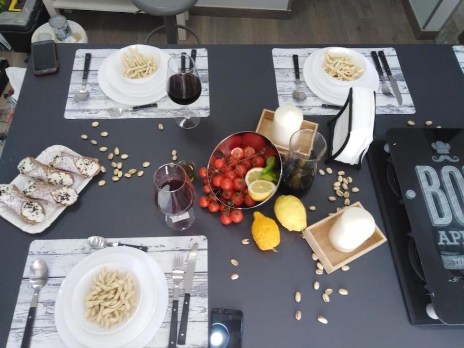 A 2 Passi Dal Castello ,Appartamento Con Veranda カステッランマーレ・デル・ゴルフォ エクステリア 写真